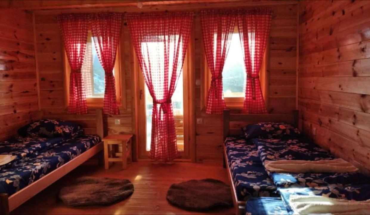 Eco Village Jasavic Plav Zewnętrze zdjęcie