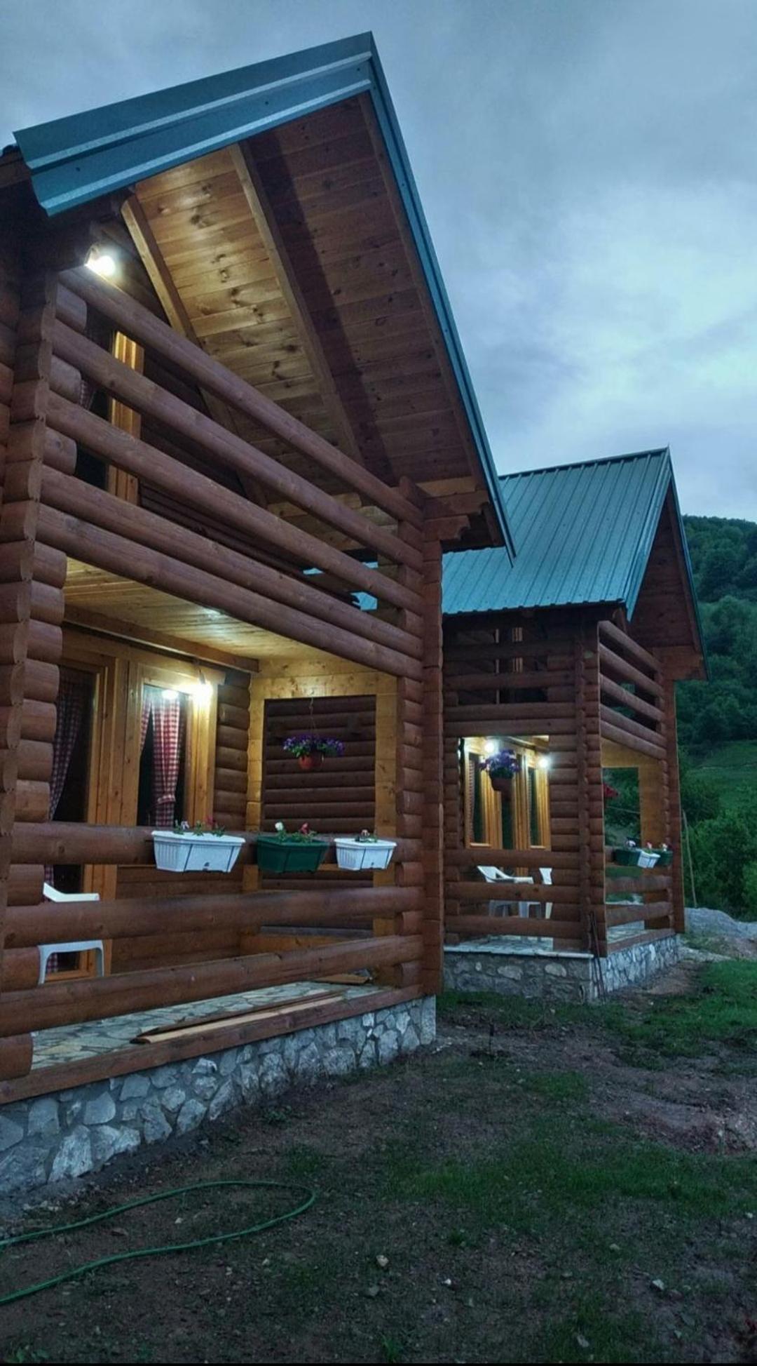 Eco Village Jasavic Plav Zewnętrze zdjęcie